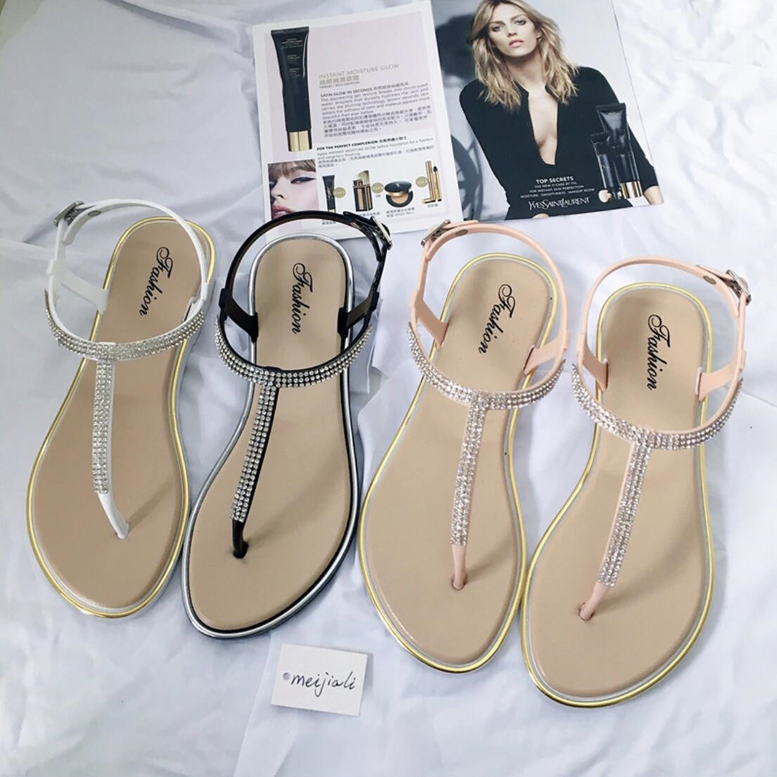 Koovan Women&#39;s Shoes 2021 Summer Rhinestone Flat Shoes Clip T-type Strap Roman Shoes Low Sandals Women Plastic Sandals Beach